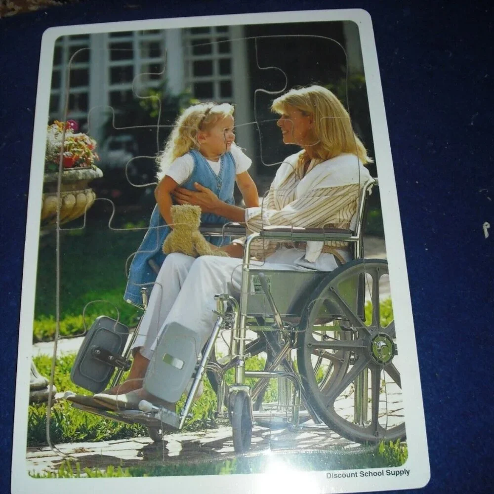 Wooden puzzles Multicultural: Special needs, Hospital, Family, Newborn.... x 6